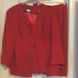 Women’s Holiday Suit Size 26W Red.  Gorgeous suit for dress up occasions.